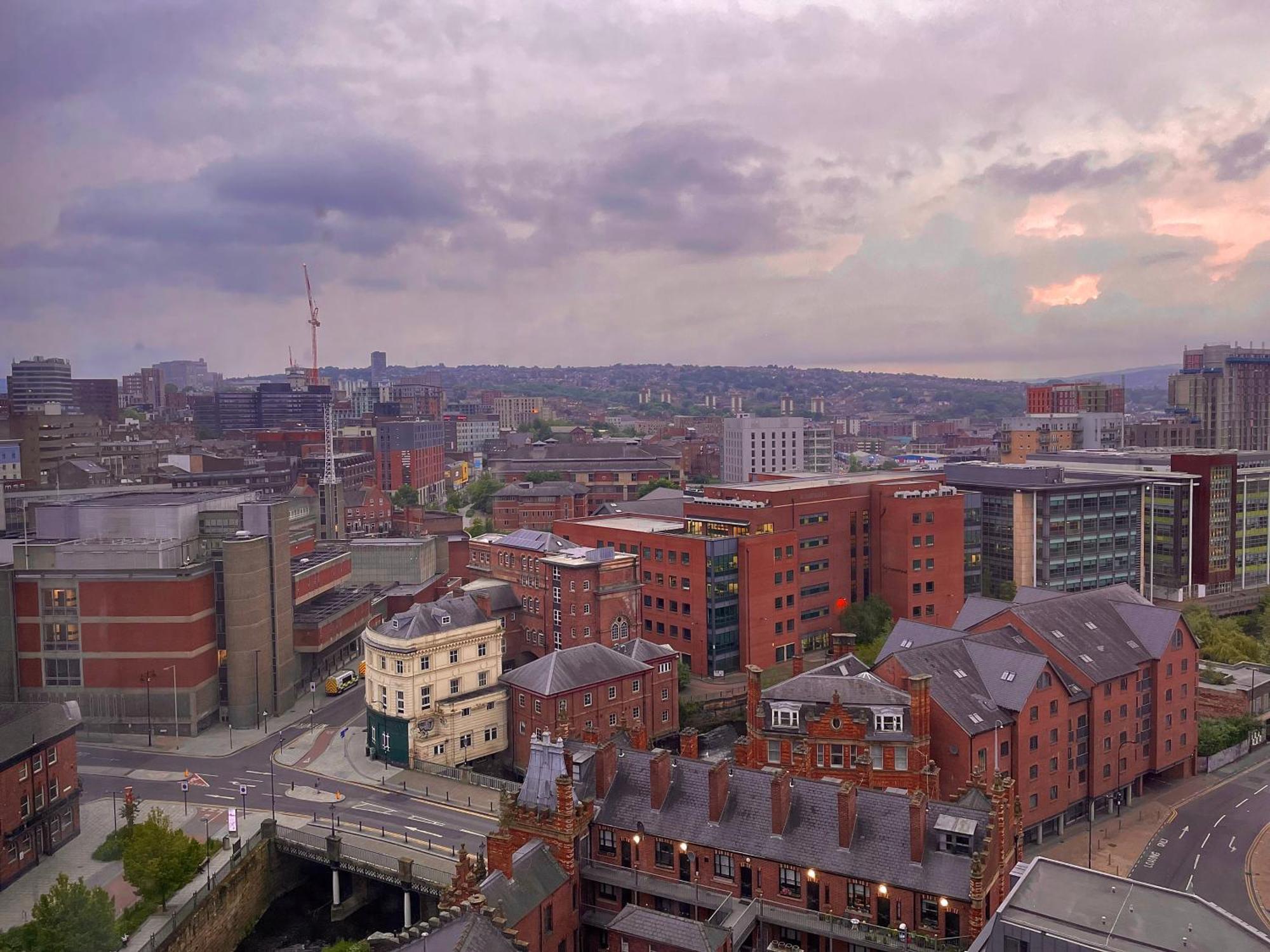 Penthouse Gem, Central, Scenic Views, Stylish, Modern, City Centre 2Br Шеффілд Екстер'єр фото